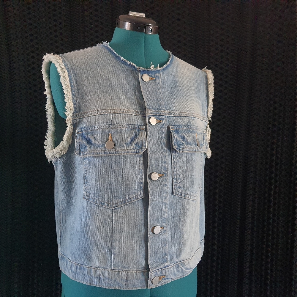 TEXTILE Elizabeth & James Denim Vest